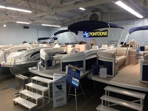 Wawasee Boat Company